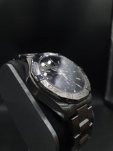 Load image into Gallery viewer, TAG Heuer AQUARACER CAY1110 Pre-owned