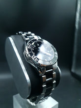 Load image into Gallery viewer, Tag Heuer Women's Aquaracer Diamond Dial WAY131C Pre-owned